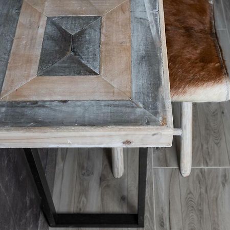 Superb Industrial Style Lodge Heart Of Aten Exteriör bild