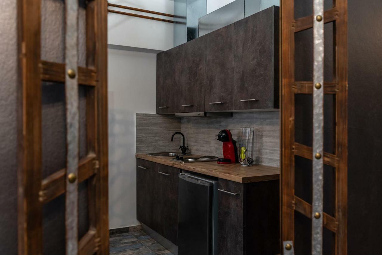 Superb Industrial Style Lodge Heart Of Aten Exteriör bild
