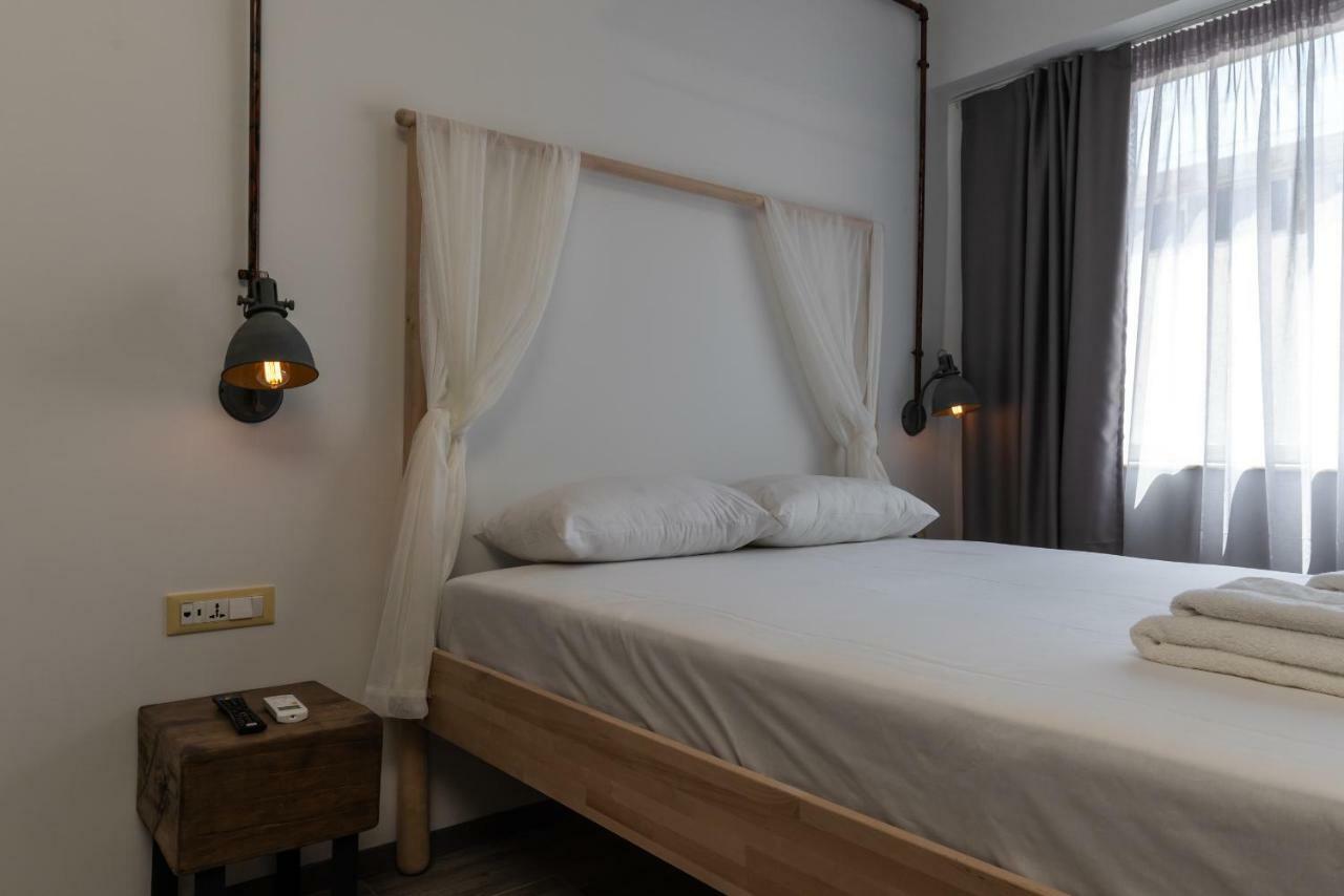Superb Industrial Style Lodge Heart Of Aten Exteriör bild
