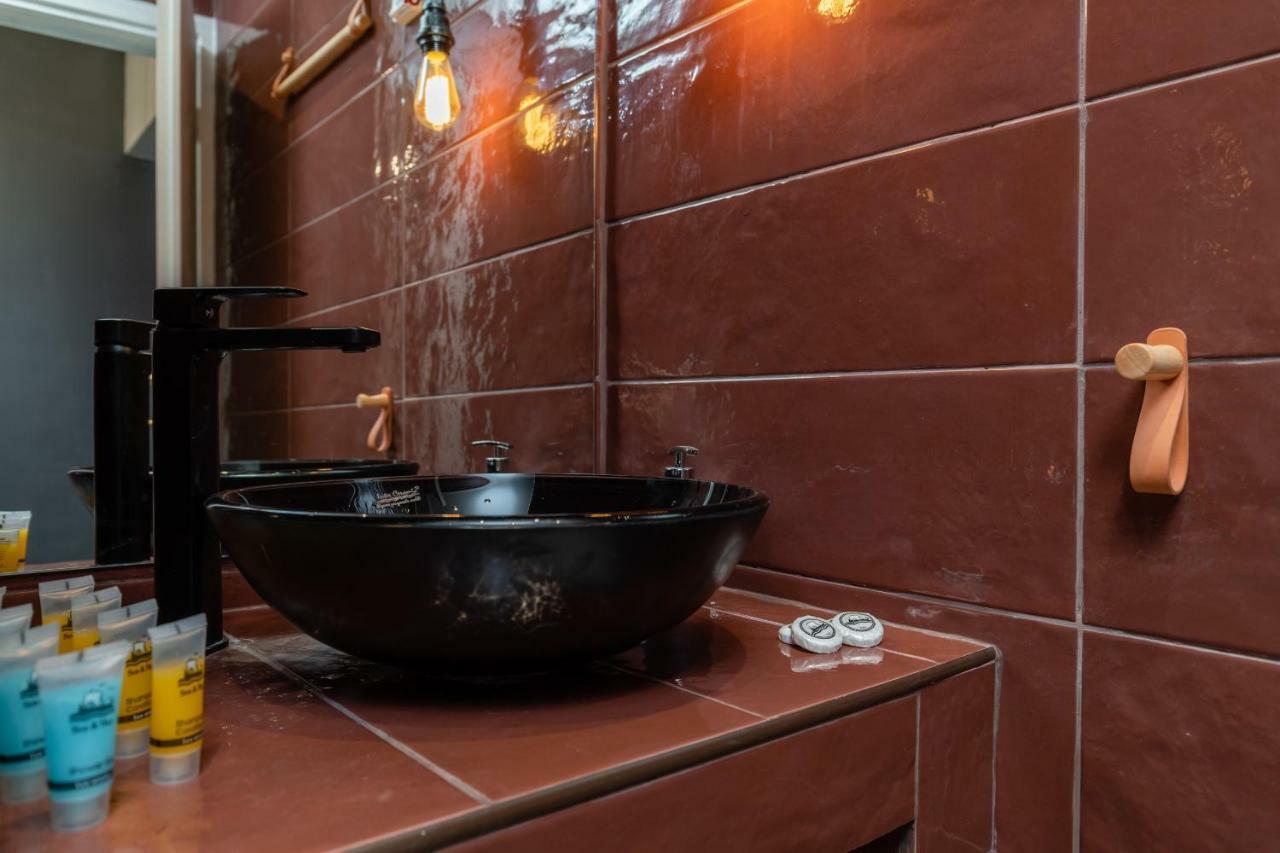 Superb Industrial Style Lodge Heart Of Aten Exteriör bild